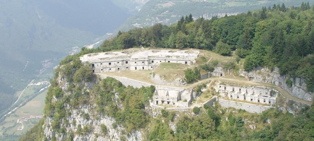 Forte di Punta Corbin - Treschè Conca di Roana (VI)